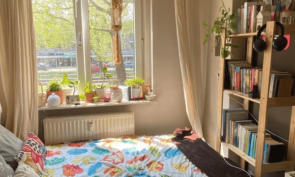 Kamer | 12m² | €600,-