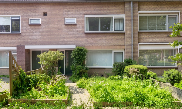 Huis | 118m² | €2750,-