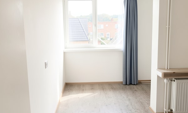 Kamer | 12m² | €535,-