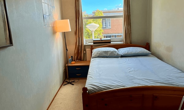 Kamer | m² onbekend | €900,-