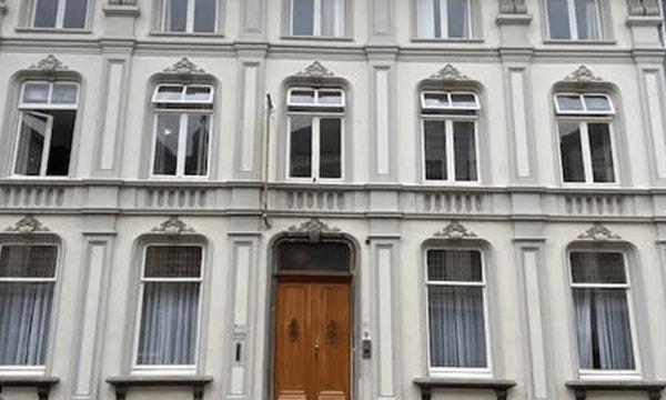 Huis | m² onbekend | €585,-