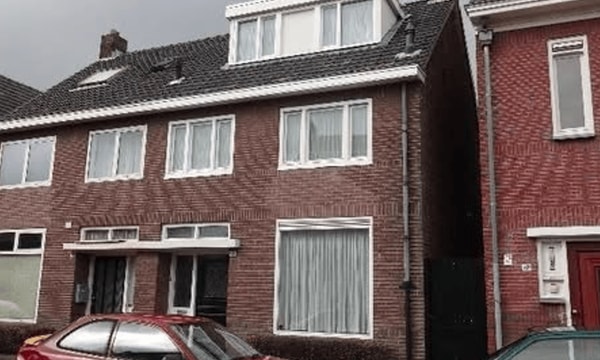 Huis | m² onbekend | €693,-
