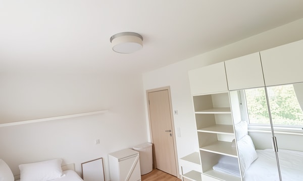 Kamer | 12m² | €575,-