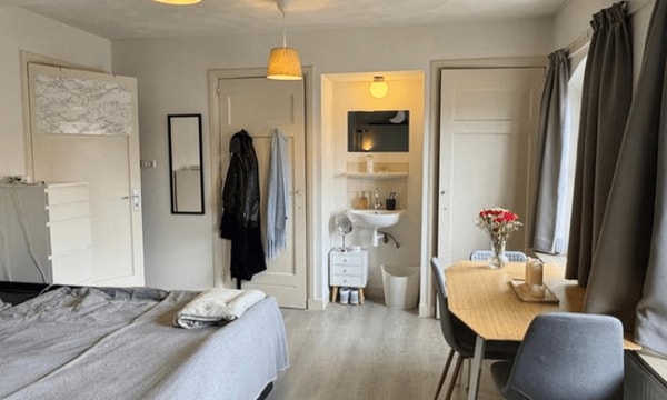 Kamer | 19m² | €550,-