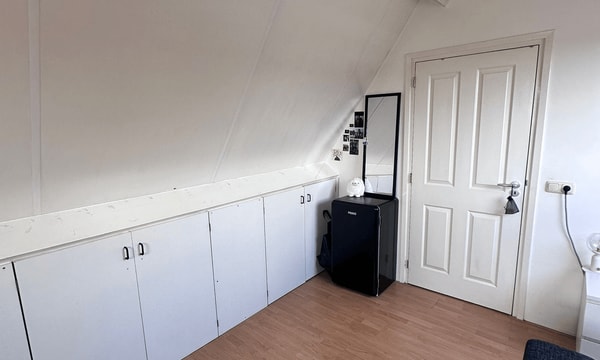 Kamer | 8m² | €575,-