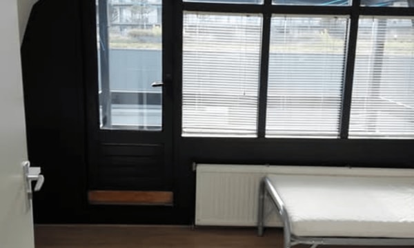 Kamer | 12m² | €395,-
