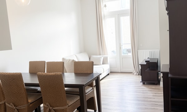 Kamer | 90m² | €872,-