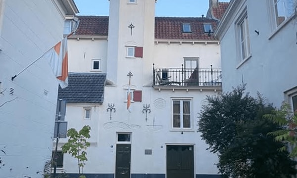 Kamer | 23m² | €725,-