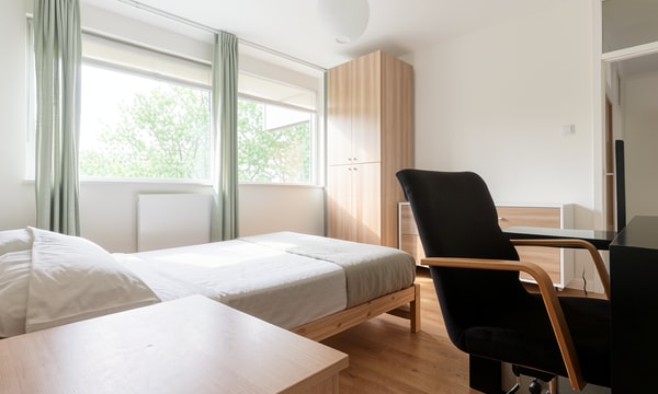 Kamer | m² onbekend | €1100,-