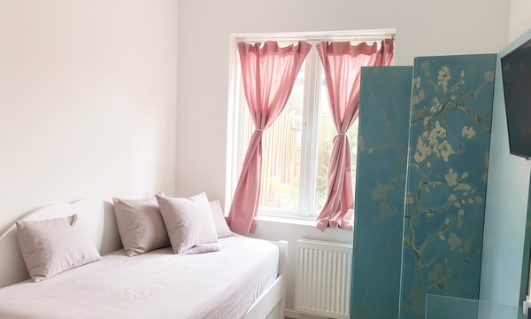 Kamer | 12m² | €800,-