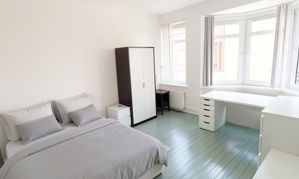 Studio | m² onbekend | €700,-