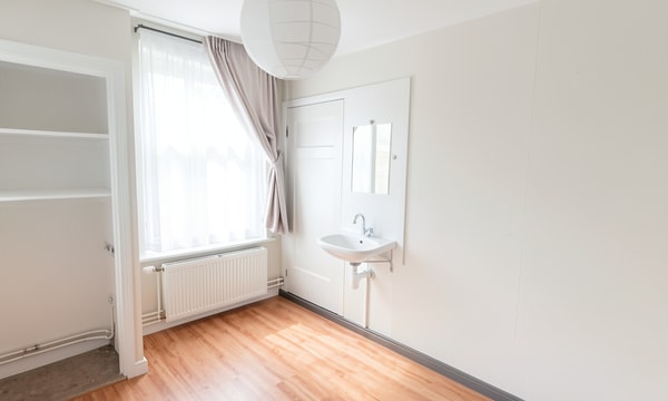 Kamer | 10m² | €300,-