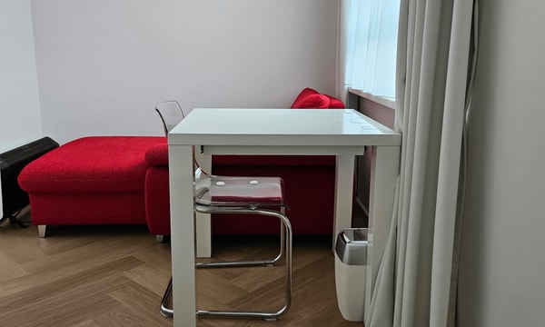Kamer | m² onbekend | €875,-