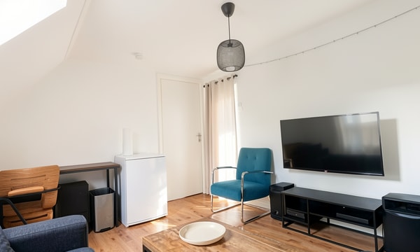 Kamer | m² onbekend | €570,-