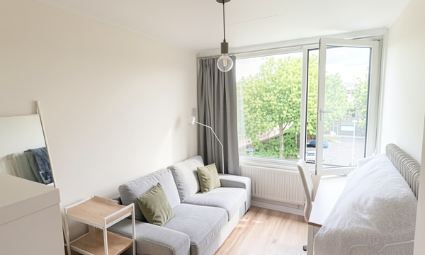 Kamer | 16m² | €560,-