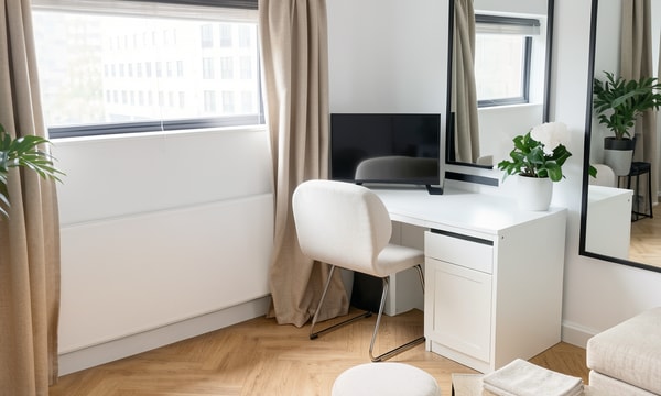 Kamer | 27m² | €1095,-
