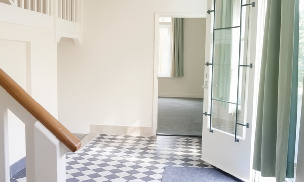 Kamer | m² onbekend | €330,-