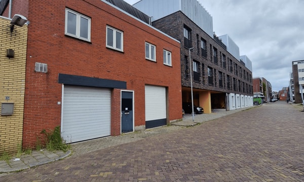 Huis | 174m² | €1995,-