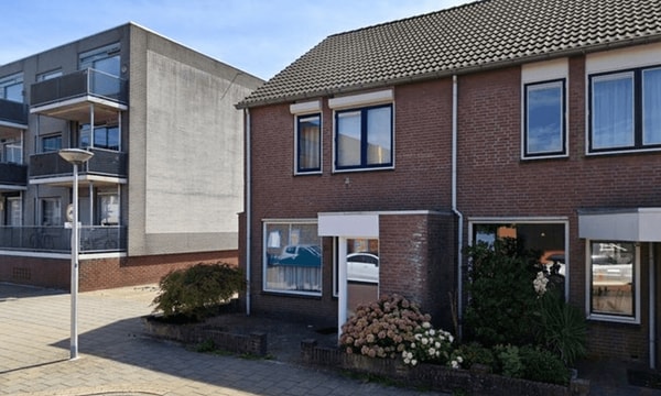Huis | 135m² | €1795,-