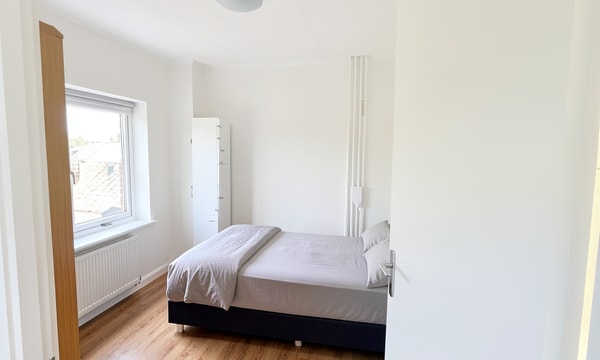Kamer | 10m² | €350,-