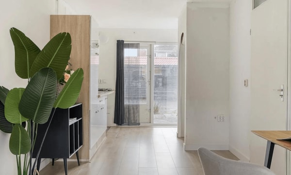 Kamer | 122m² | €875,-