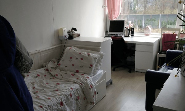 Kamer | 12m² | €385,-