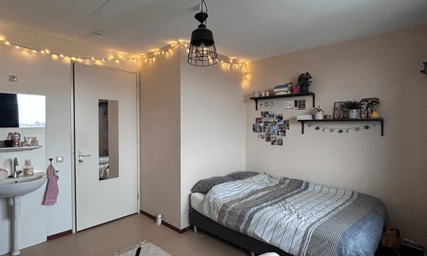 Kamer | 14m² | €409,-