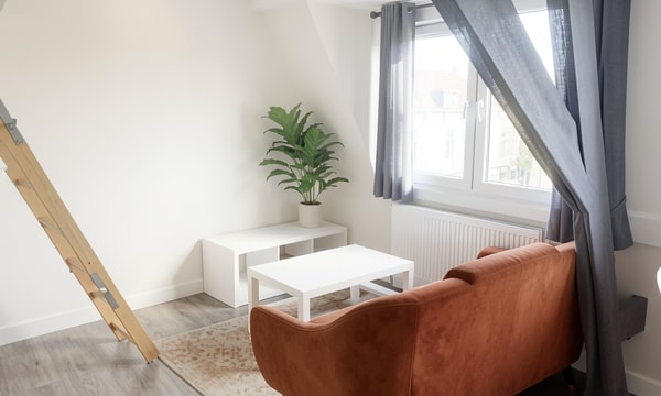 Studio | m² onbekend | €825,-