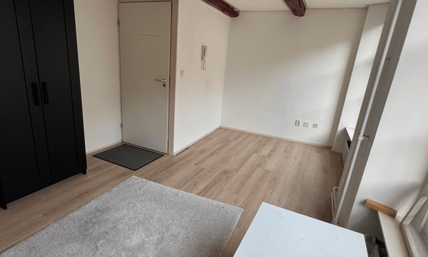 Kamer | 12m² | €746,-