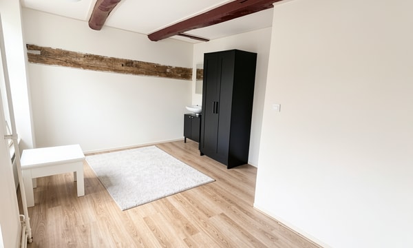 Kamer | 12m² | €695,-