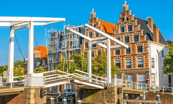 Appartement | 100m² | €4450,-