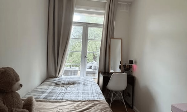 Kamer | m² onbekend | €1300,-