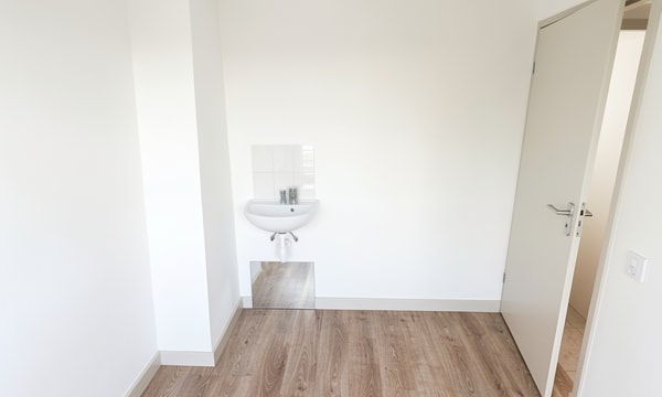 Kamer | 13m² | €650,-