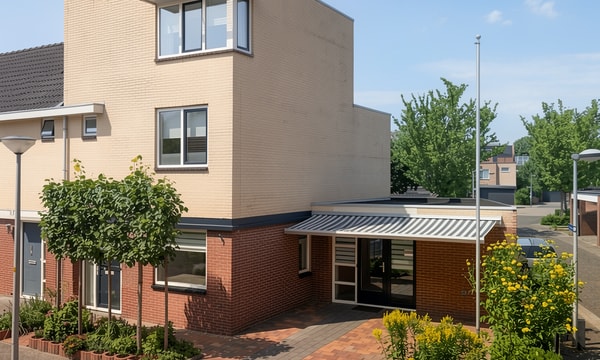 Huis | 110m² | €2050,-