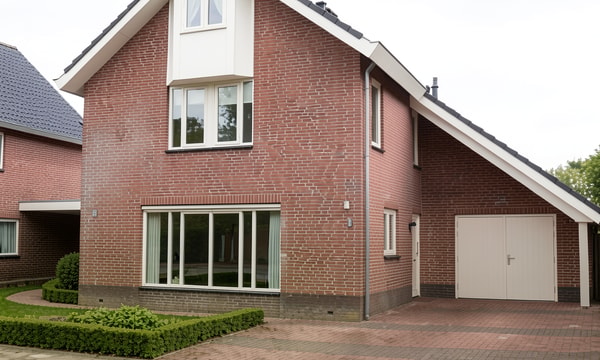 Huis | 198m² | €2350,-