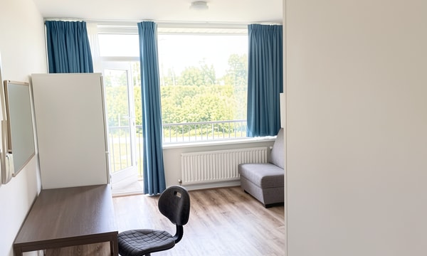 Studio | m² onbekend | €660,-
