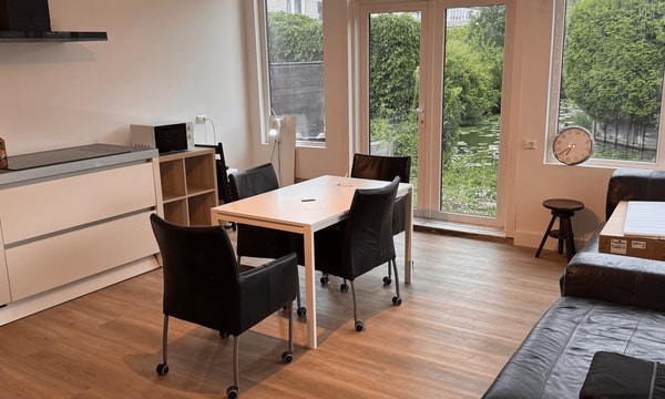 Kamer | 22m² | €850,-