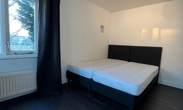 Kamer | 16m² | €1000,-