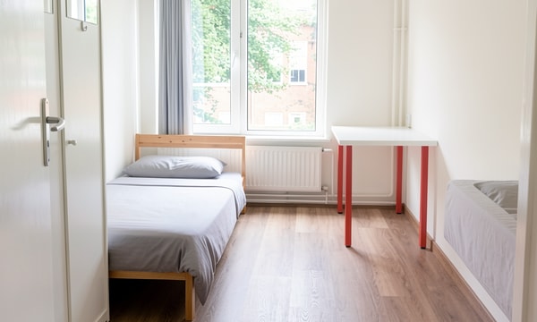 Kamer | 11m² | €700,-