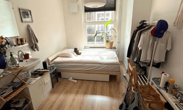 Kamer | m² onbekend | €528,-