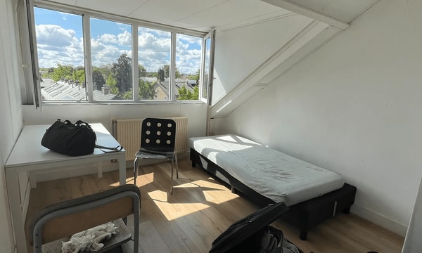 Kamer | 13m² | €595,-