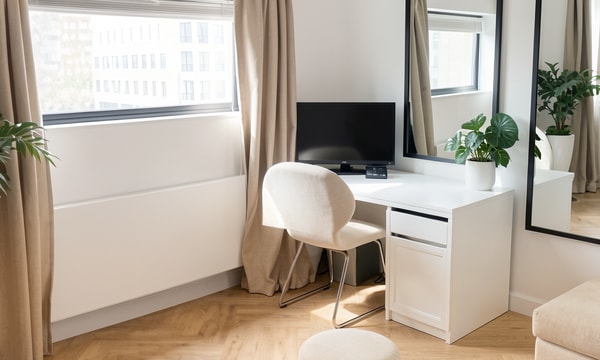 Kamer | 27m² | €1095,-