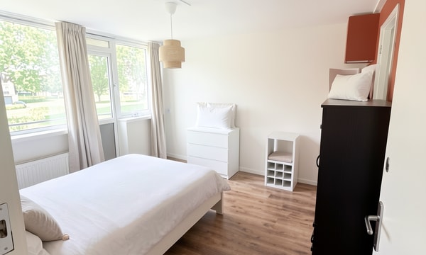 Kamer | m² onbekend | €575,-