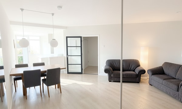 Kamer | m² onbekend | €1050,-