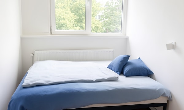 Kamer | m² onbekend | €900,-