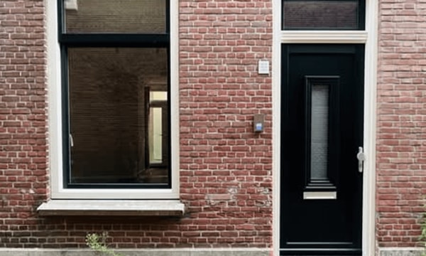 Huis | m² onbekend | €1075,-