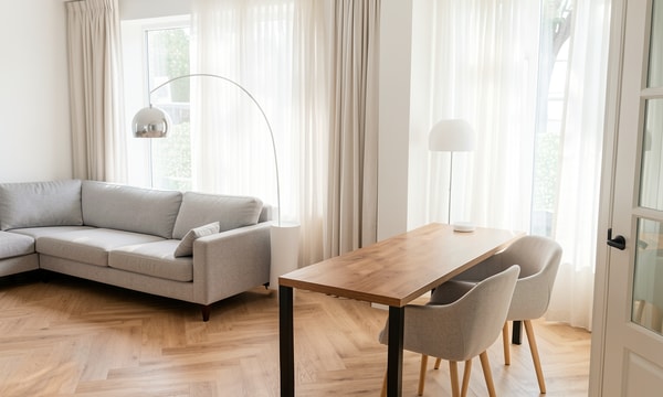 Kamer | m² onbekend | €1300,-