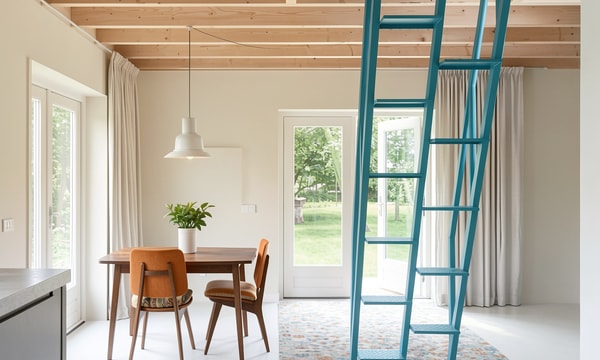 Huis | m² onbekend | €2744,-
