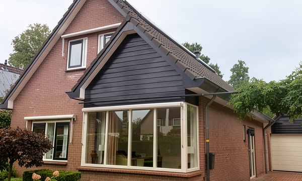 Huis | 130m² | €2100,-