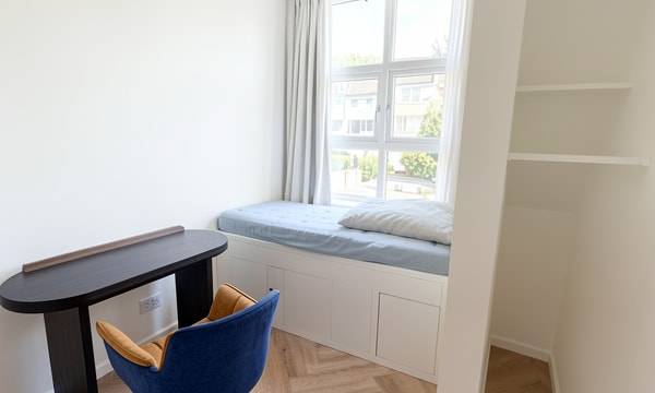 Kamer | 10m² | €650,-